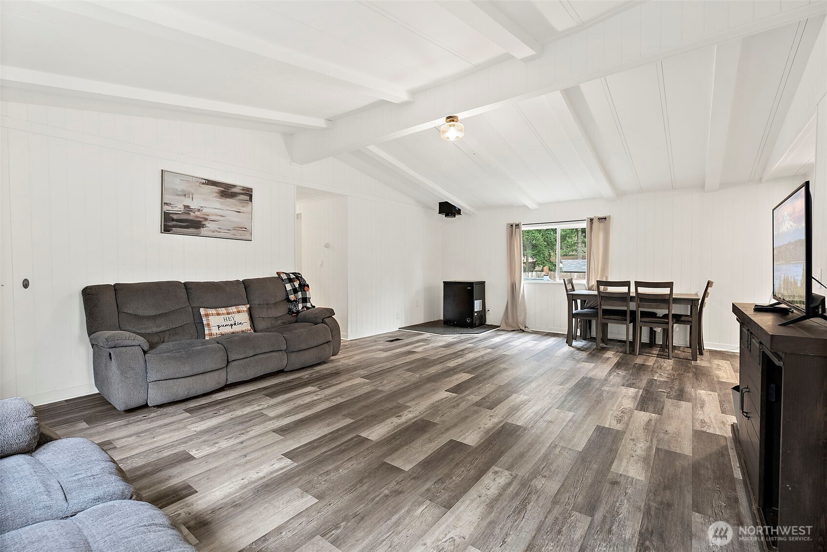 16503 Village Drive SE