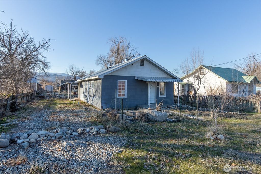 Photo of 722 Jackson Street, Omak, WA 98841 (MLS # 2472067)
