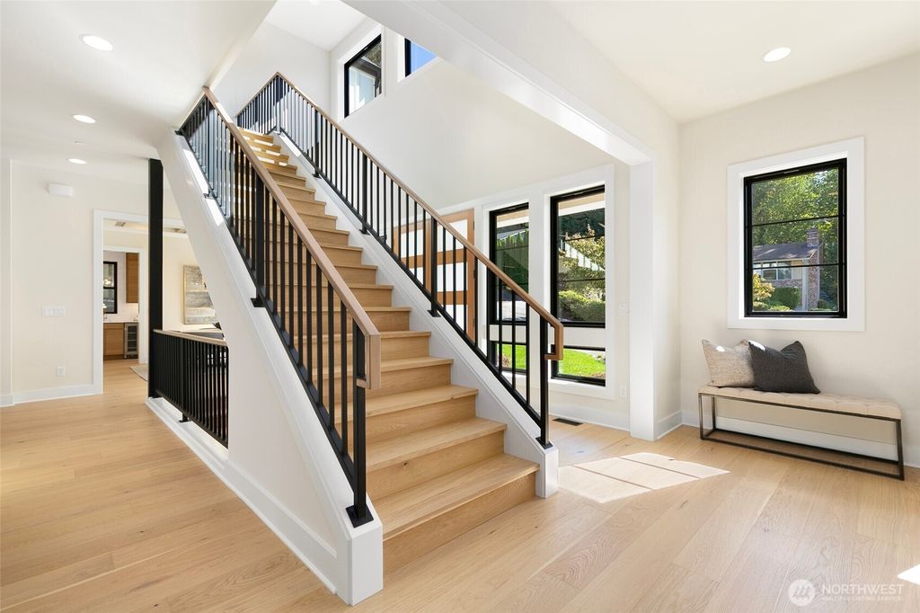 Photo of 12408 NE 3rd Place, Bellevue, WA 98004 (MLS # 2435103)