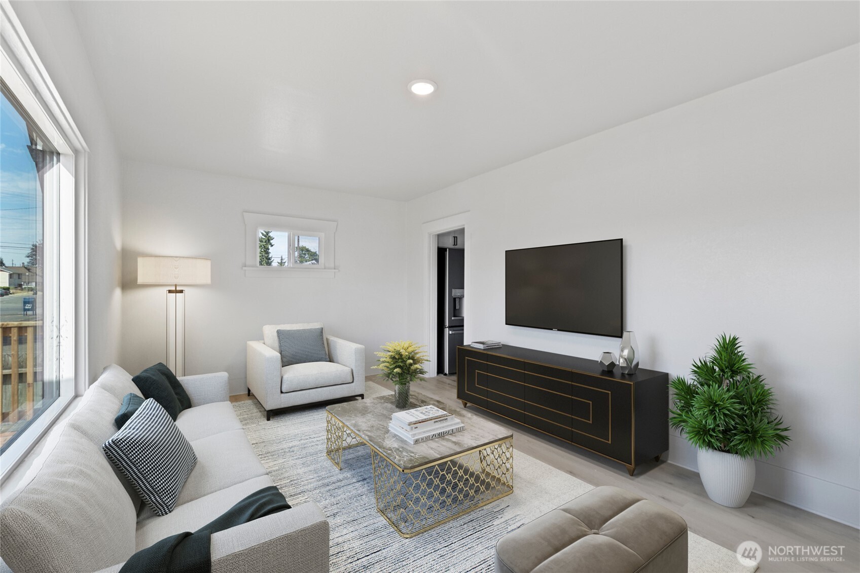 809 E 35th Street