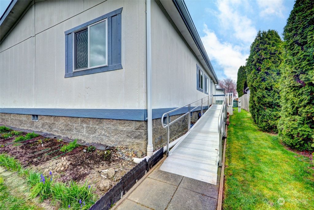 Photo of 5711 100 Street NE #30, Marysville, WA 98270 (MLS # 2213418)