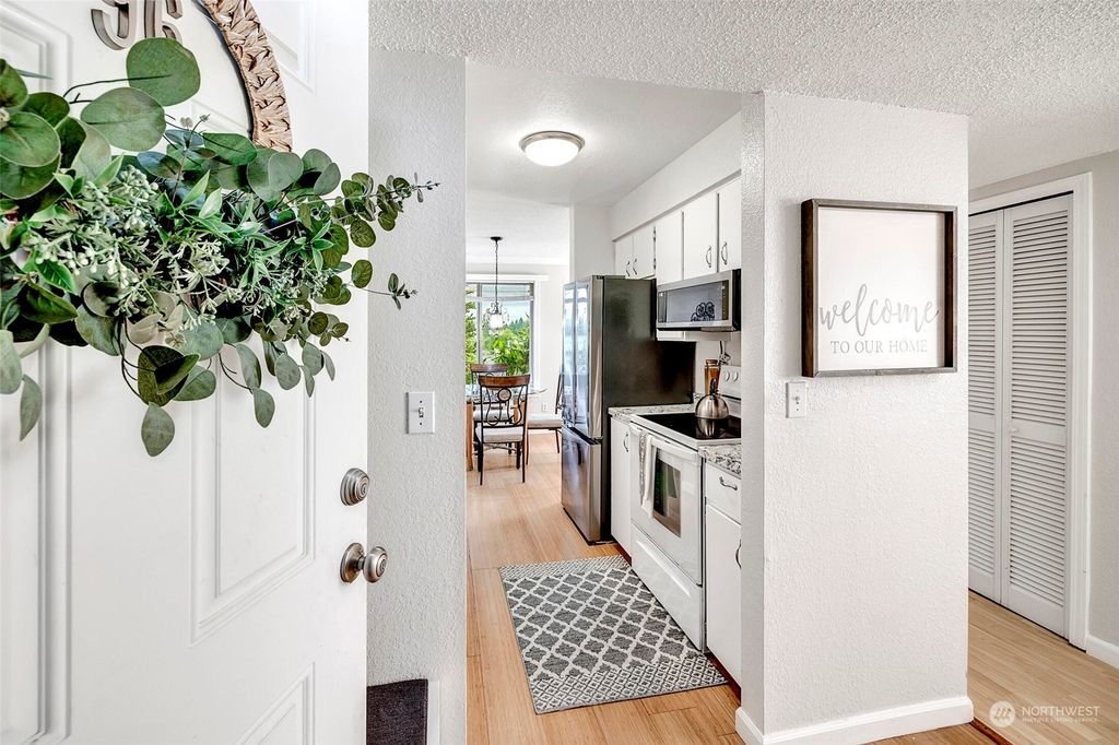 Photo of 12525 NE 145th Place #F96, Kirkland, WA 98034 (MLS # 2151979)