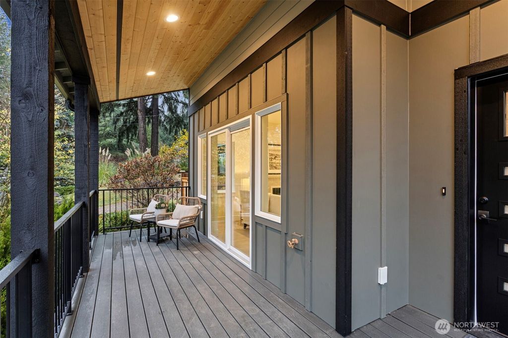 Photo of 11222 115th Place NE, Kirkland, WA 98033 (MLS # 2456238)