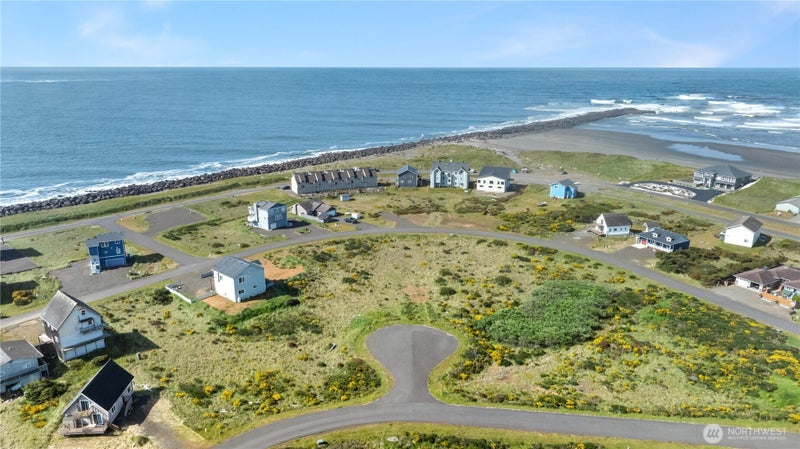 471 Hilo Court