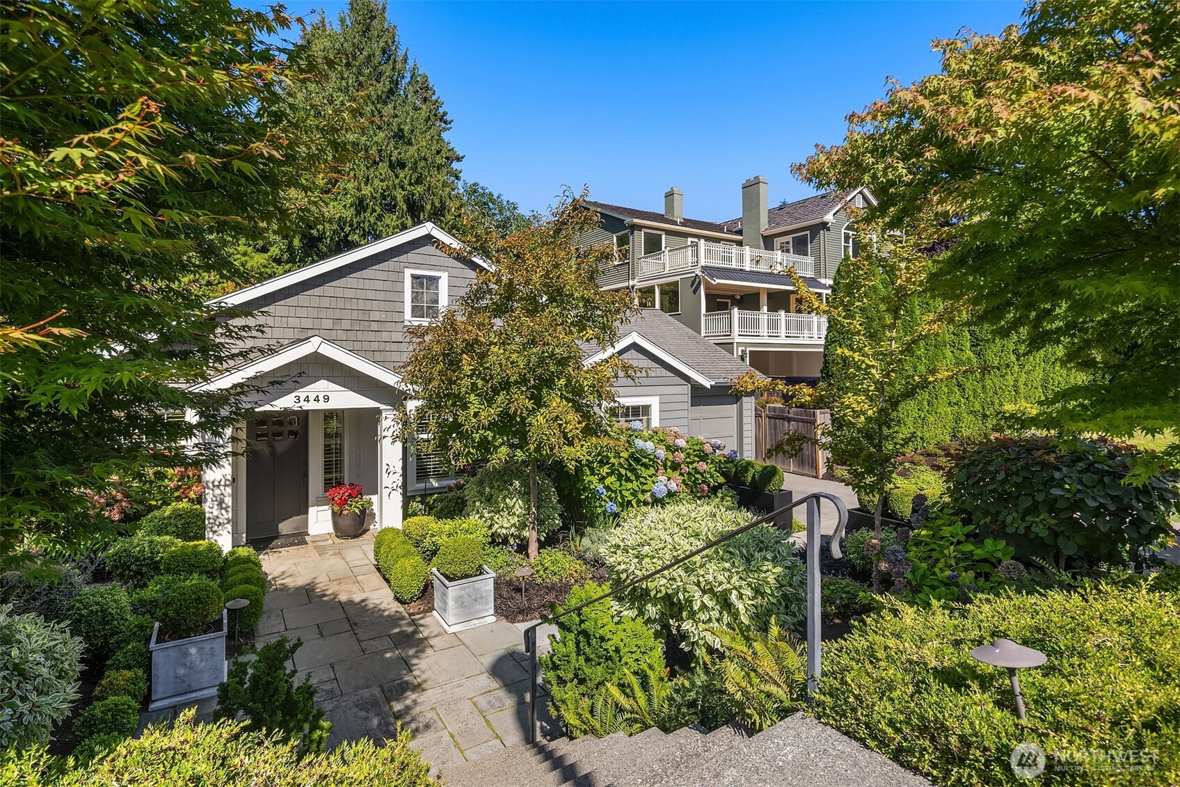 3449 Magnolia Boulevard W