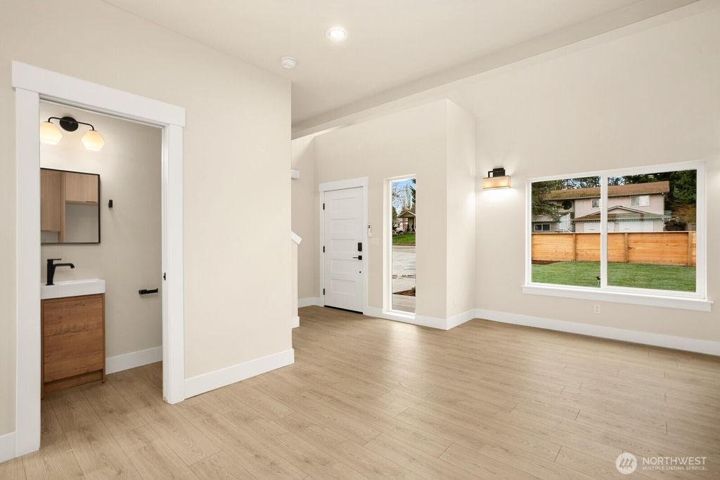 Photo of 11916 4th Avenue SW, Burien, WA 98168 (MLS # 2477407)