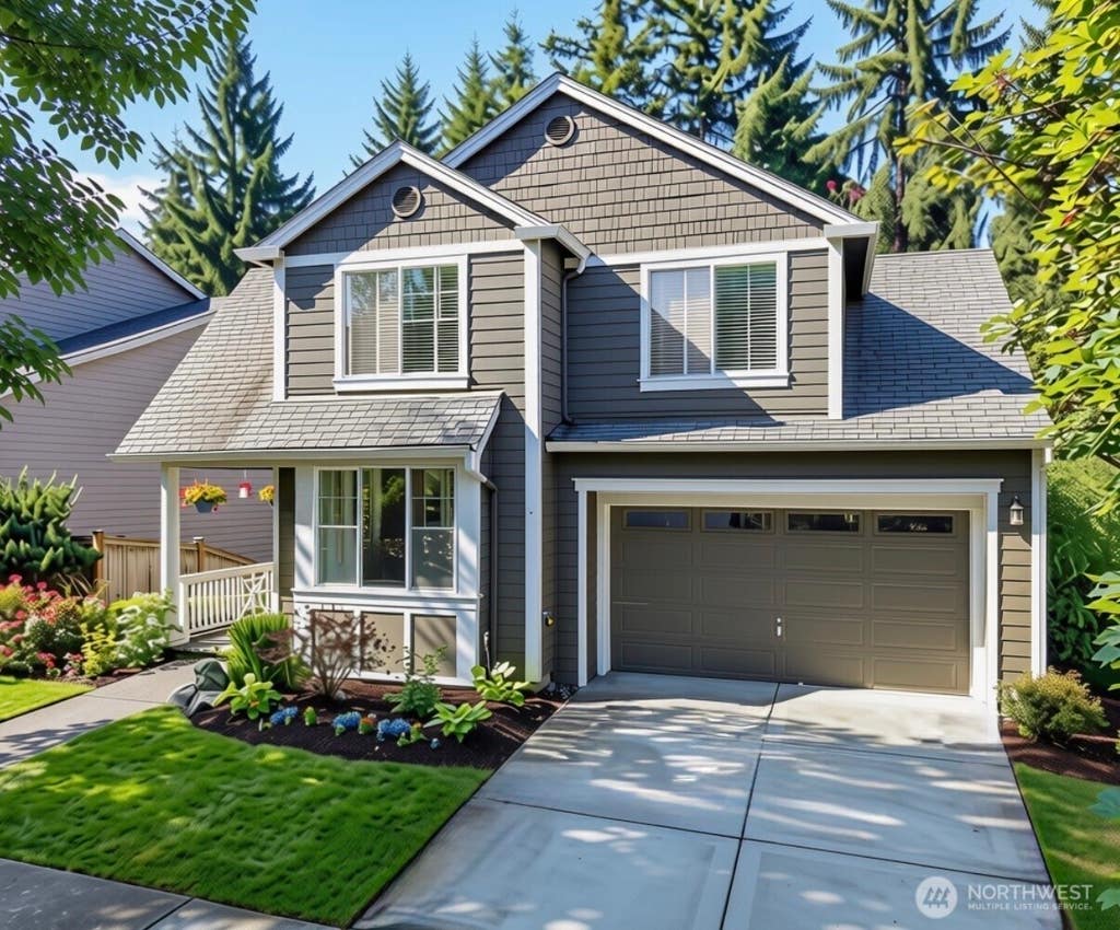 Photo of 6627 Silent Creek Avenue, Snoqualmie, WA 98065 (MLS # 2562276)