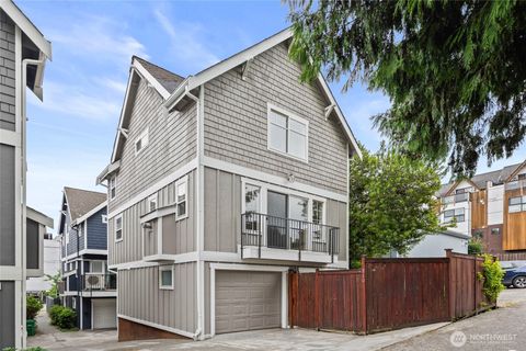 Photo of 910 N 74th Street, Seattle, WA 98103 (MLS # 2547241)
