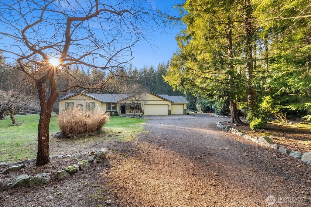 Photo of 6410 221st Avenue NE, Granite Falls, WA 98252 (MLS # 2486457)