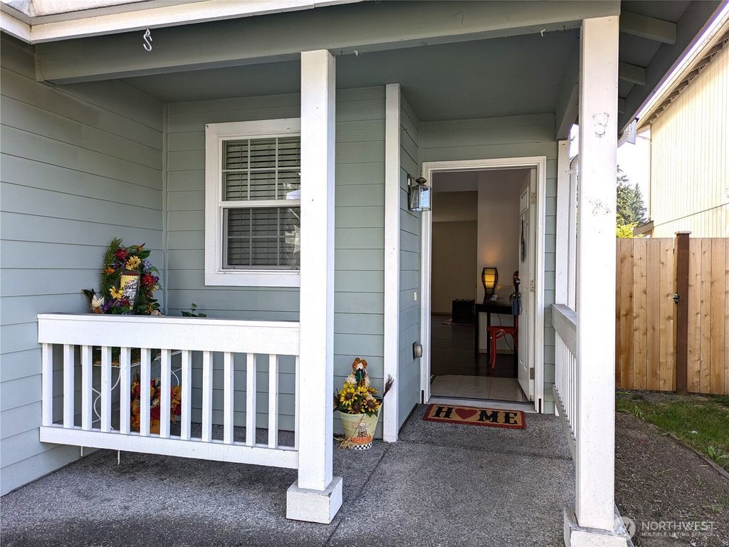 Photo of 4926 104th Place NE, Marysville, WA 98270 (MLS # 2438320)