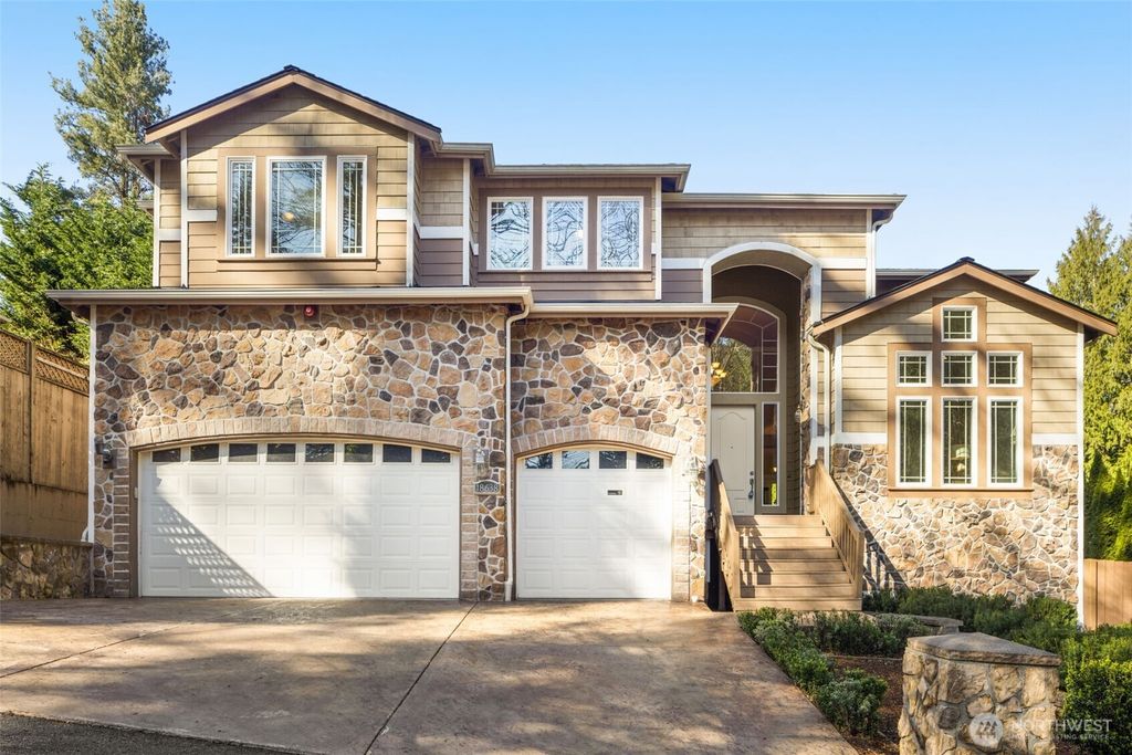 Photo of 18638 92nd Avenue NE, Bothell, WA 98011 (MLS # 2529384)