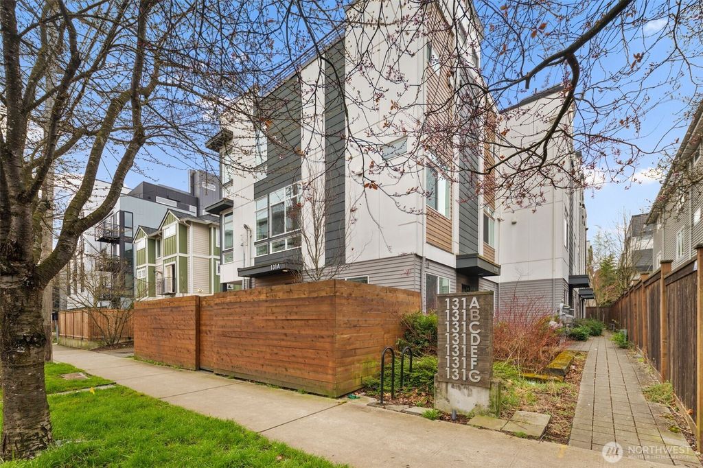 Photo of 131 22nd Avenue E #E, Seattle, WA 98112 (MLS # 2343354)