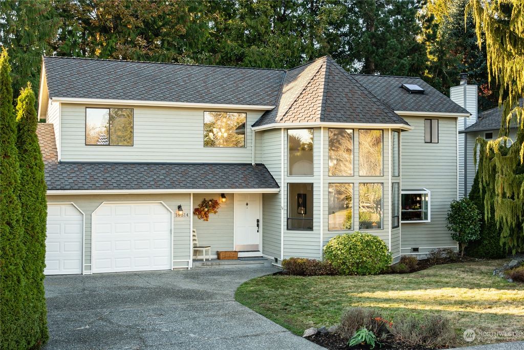 Photo of 10514 53rd Avenue W, Mukilteo, WA 98275 (MLS # 2013121)