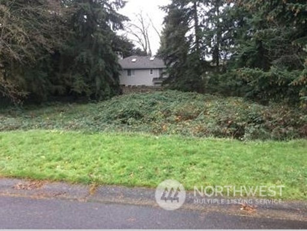 Photo of 59 xx 112th Place NE, Kirkland, WA 98033 (MLS # 2306067)