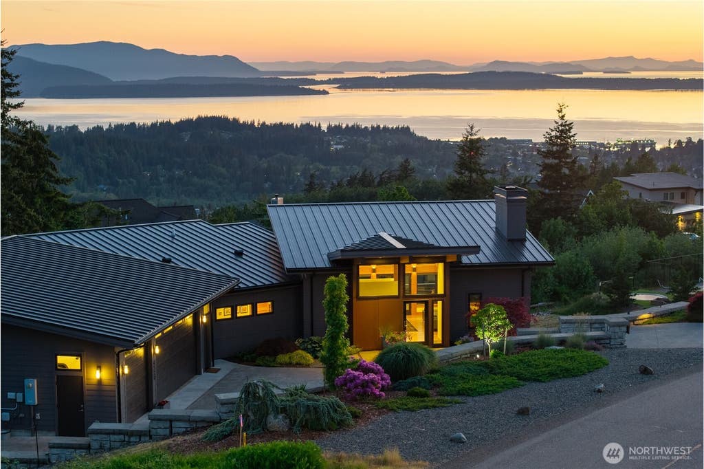 Photo of 4320 Samish Crest Drive, Bellingham, WA 98229 (MLS # 2543666)