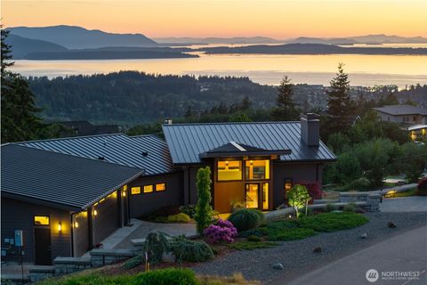 Photo of 4320 Samish Crest Drive, Bellingham, WA 98229 (MLS # 2543666)