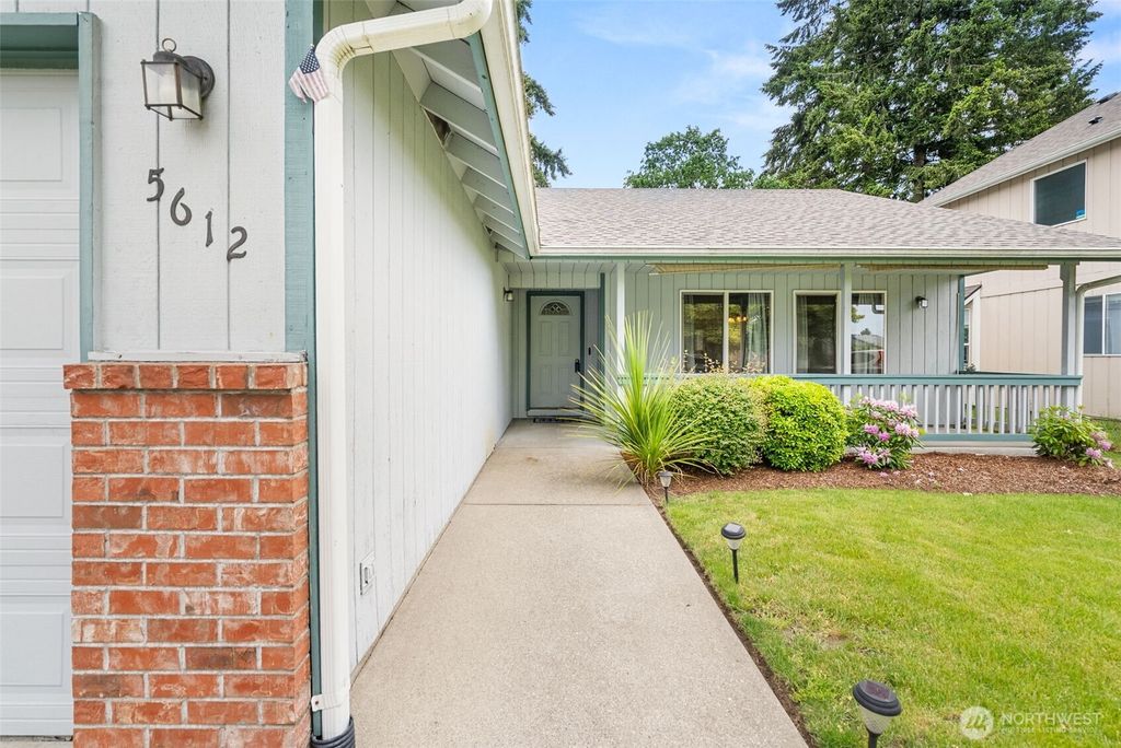 Photo of 5612 Vincent Court SE, Lacey, WA 98513 (MLS # 2529604)