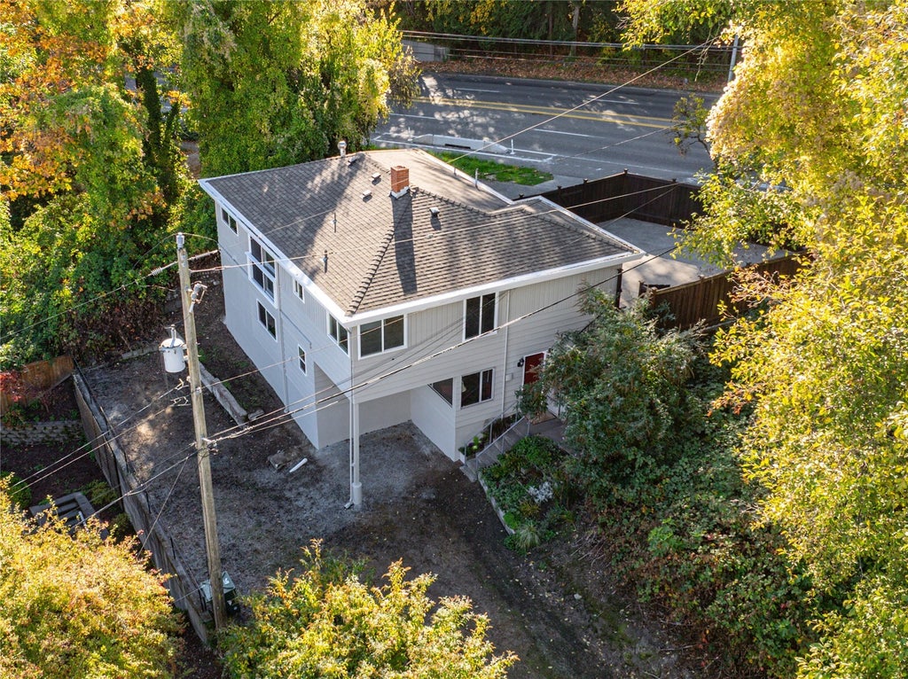 Photo of 3128 SW Admiral Way, Seattle, WA 98126 (MLS # 2596893)