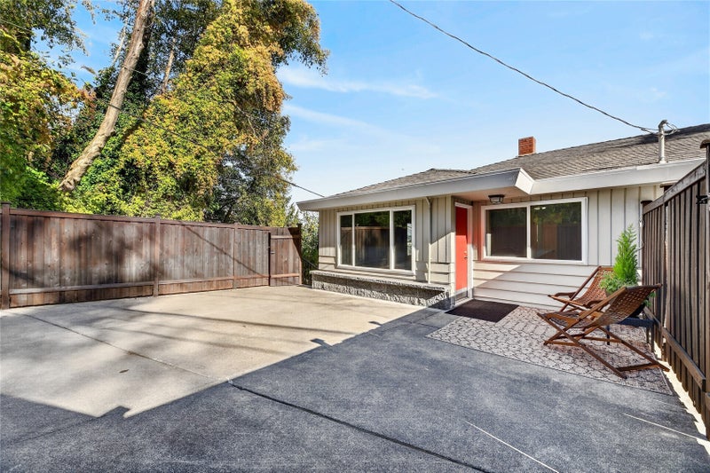 3128 SW Admiral Way