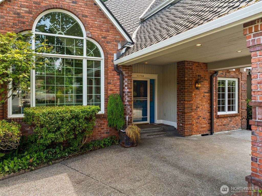 Photo of 33704 7th Place SW, Federal Way, WA 98023 (MLS # 2413133)