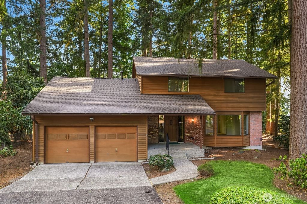 Photo of 14932 165th Place SE, Renton, WA 98059 (MLS # 2432057)