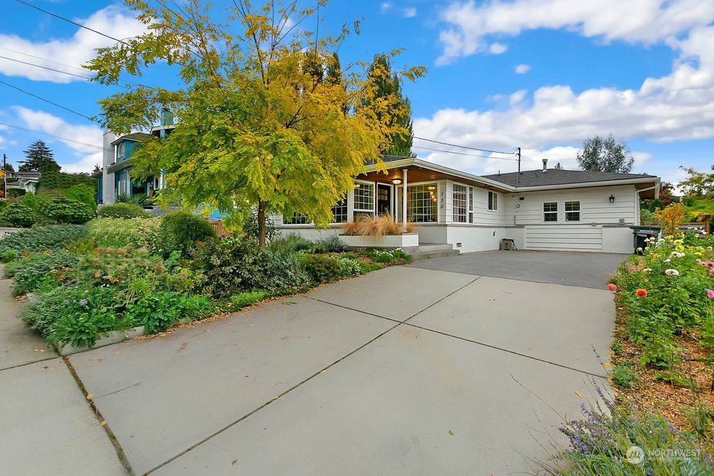 Photo of 730 Dayton Street, Edmonds, WA 98020 (MLS # 2164798)