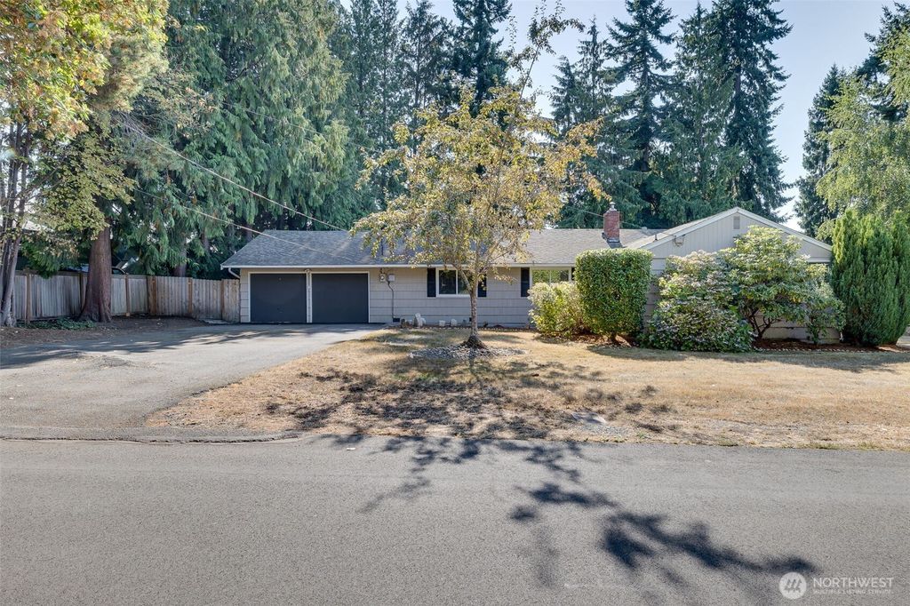 Photo of 1030 Grandview Street, Edmonds, WA 98020 (MLS # 2431444)