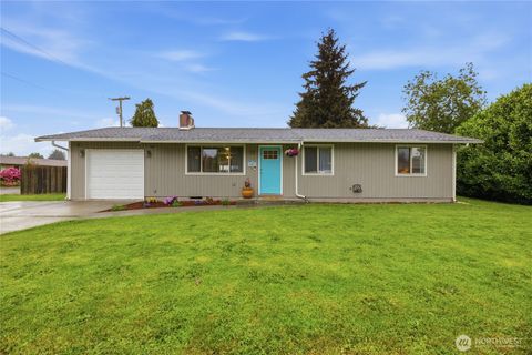 Photo of 601 172nd St ST E, Spanaway, WA 98387 (MLS # 2525373)