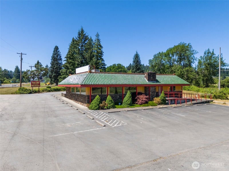 2911 US Hwy 12