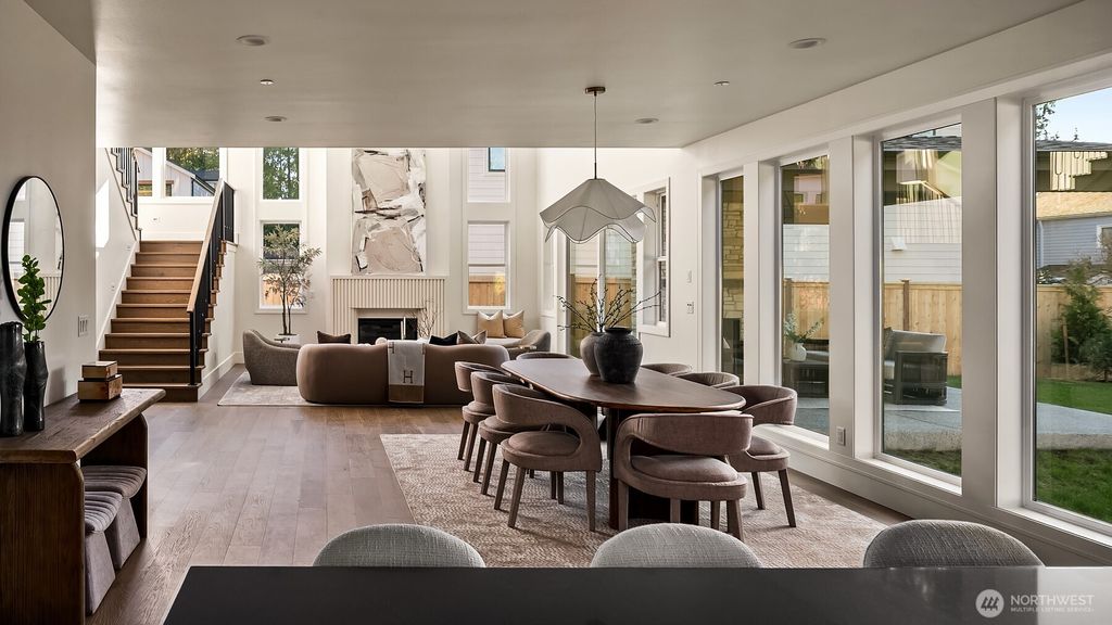 Photo of 5117 107th Lane NE, Kirkland, WA 98033 (MLS # 2481395)