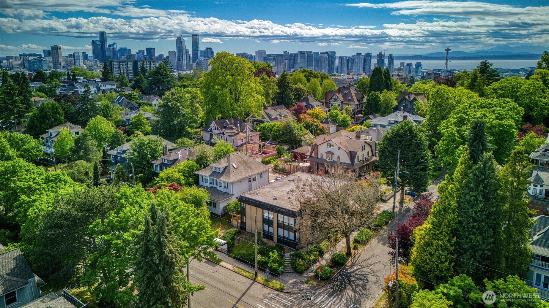 1441 E Aloha Street