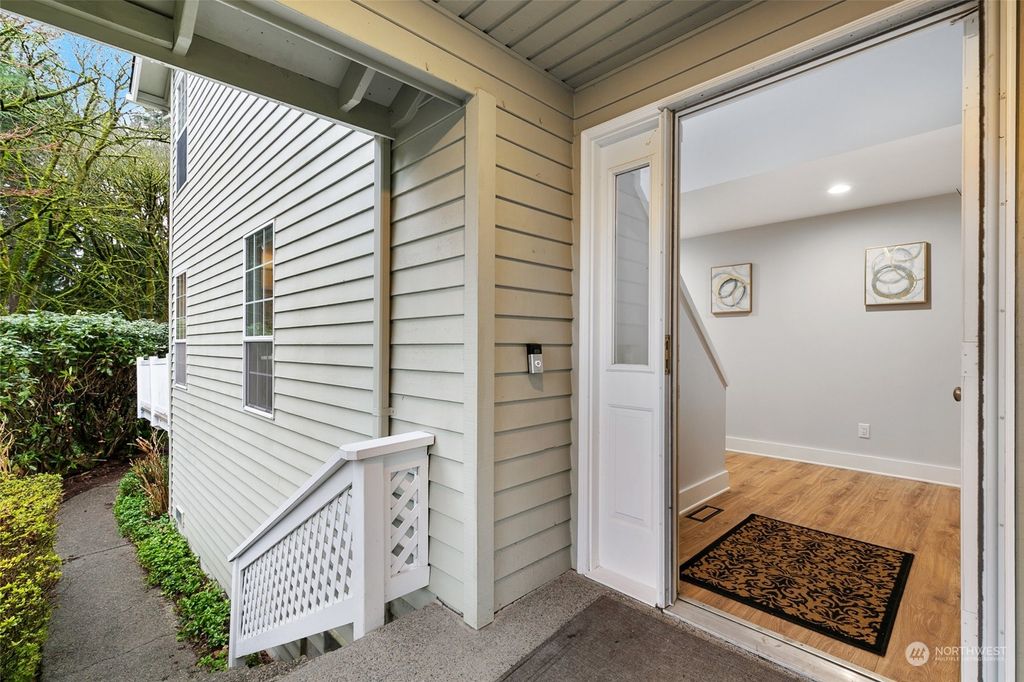 Photo of 8624 133rd Avenue NE, Redmond, WA 98052 (MLS # 2203706)