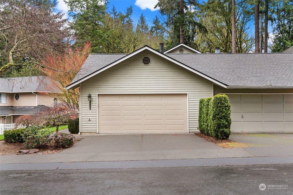Photo of 8624 133rd Avenue NE, Redmond, WA 98052 (MLS # 2203706)