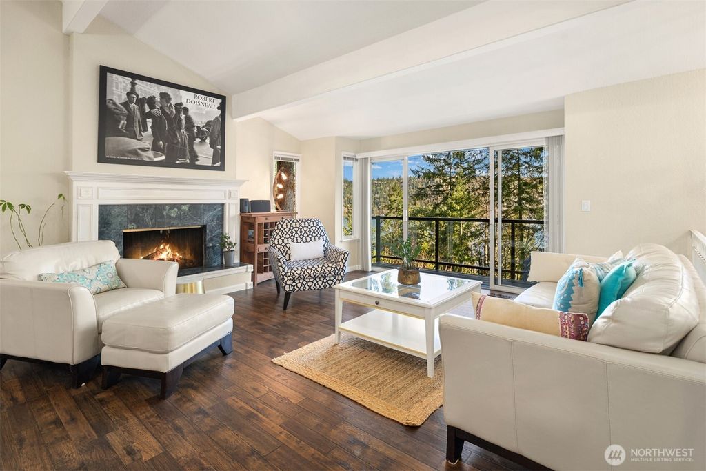 Photo of 18945 NE 20th Court, Redmond, WA 98052 (MLS # 2477490)