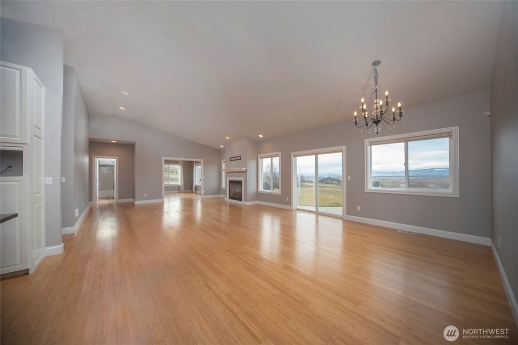 Photo of 480 Edgemont Loop Road, Ellensburg, WA 98926 (MLS # 2494209)