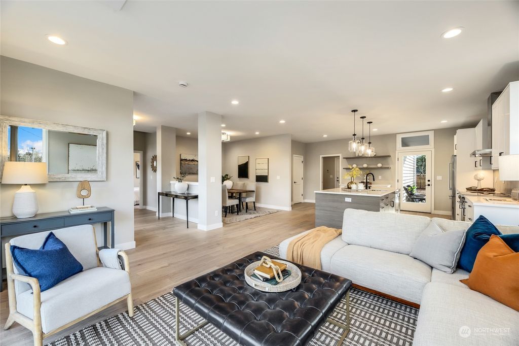 Photo of 12815 NE 95th Street, Kirkland, WA 98033 (MLS # 2212987)