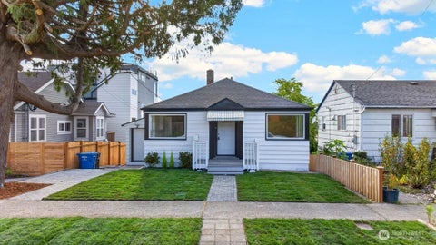 Photo of 5561 23rd Avenue S, Seattle, WA 98108 (MLS # 2577508)