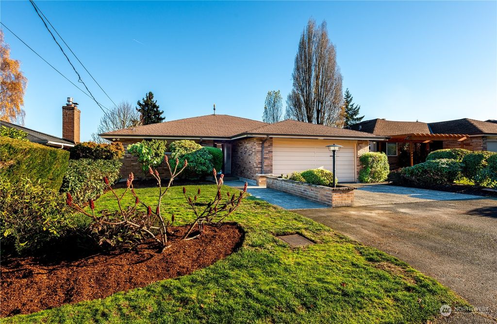 Photo of 10024 11th Avenue NW, Seattle, WA 98177 (MLS # 2182221)