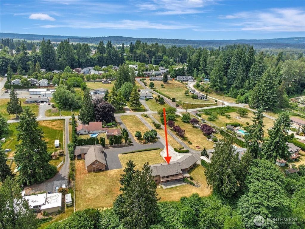 Photo of 21611 88th Drive NE, Arlington, WA 98223 (MLS # 2385411)
