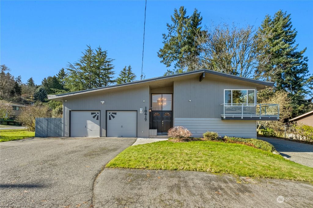Photo of 10417 9th Avenue S, Seattle, WA 98168 (MLS # 2201369)