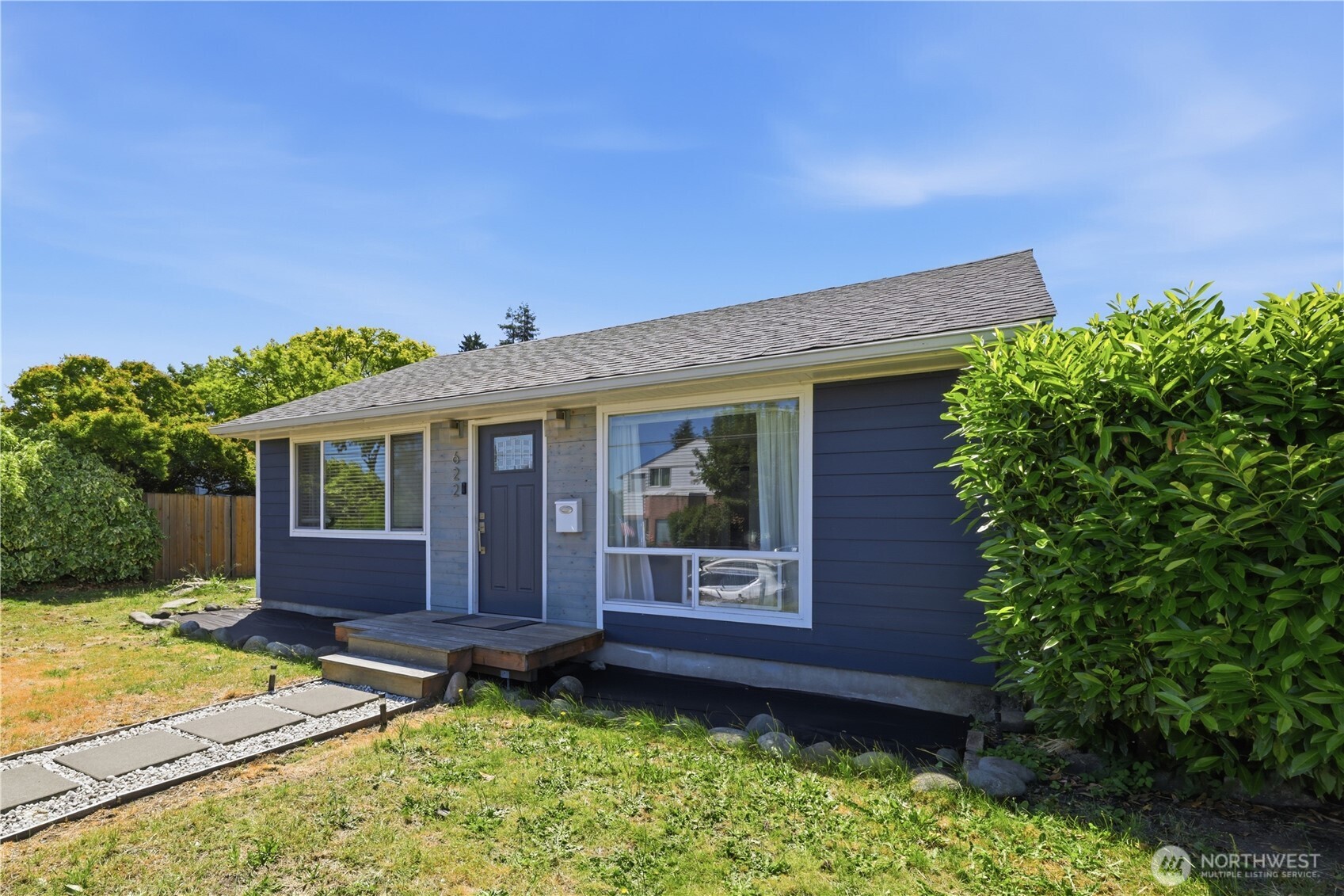 622 6th Street SE