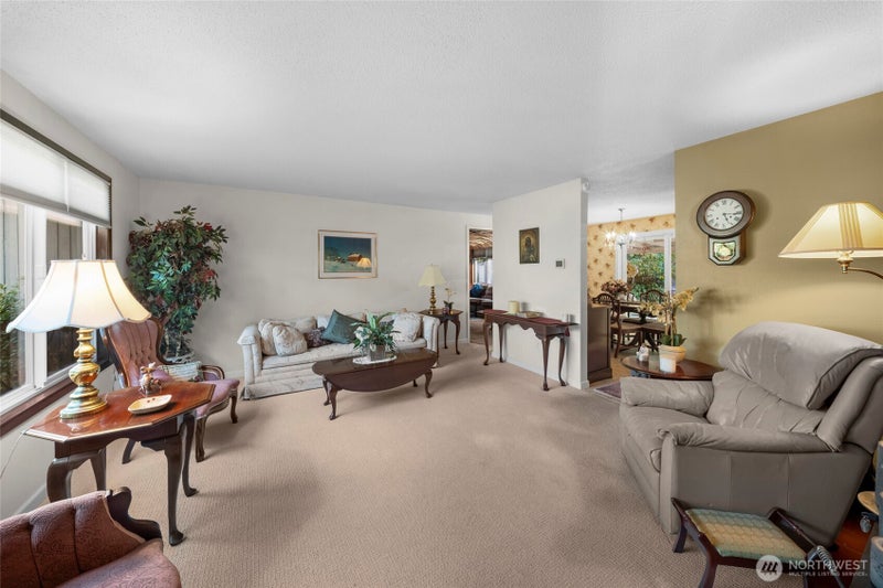 1921 Parkwood Drive SE