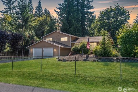 Photo of 16621 188th Avenue SE #2&3, Renton, WA 98058 (MLS # 2427392)