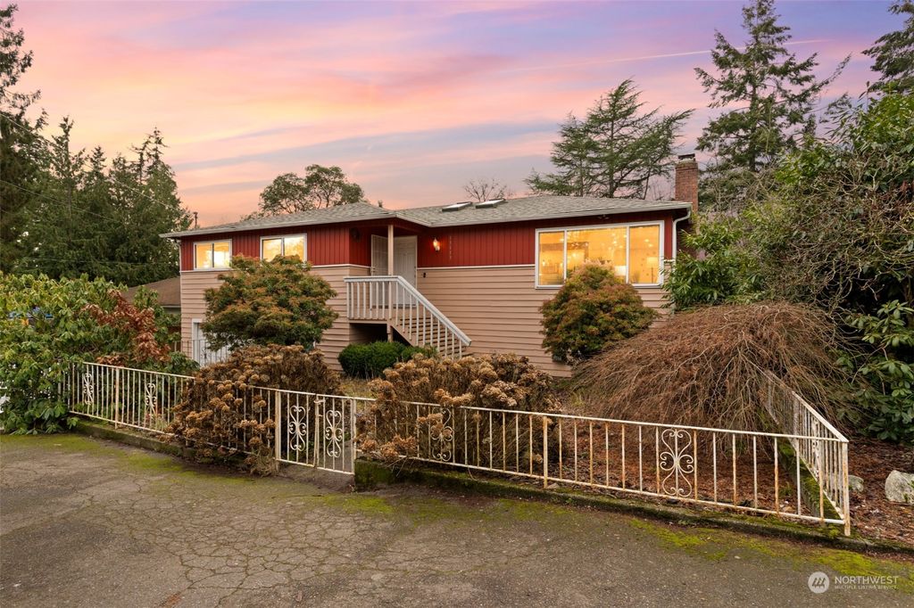 Photo of 13113 Ashworth Avenue N, Seattle, WA 98133 (MLS # 2322681)