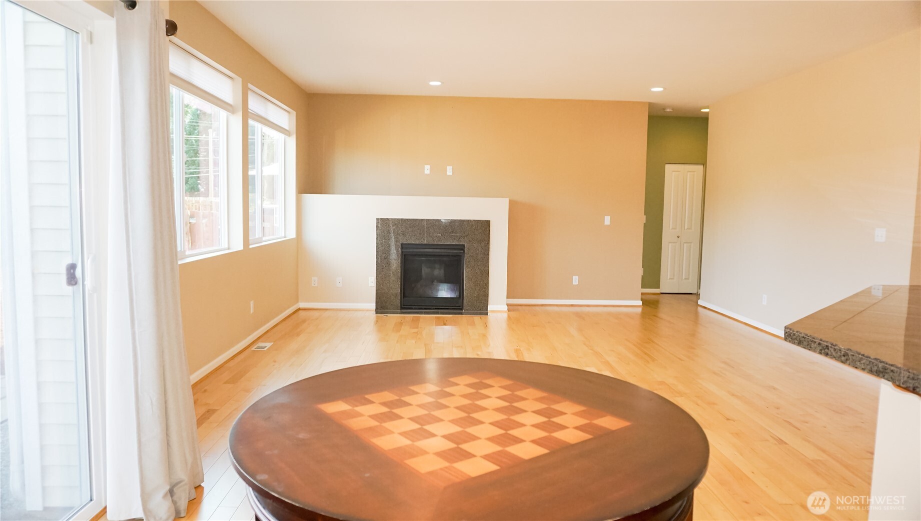 21502 51 Avenue S 44