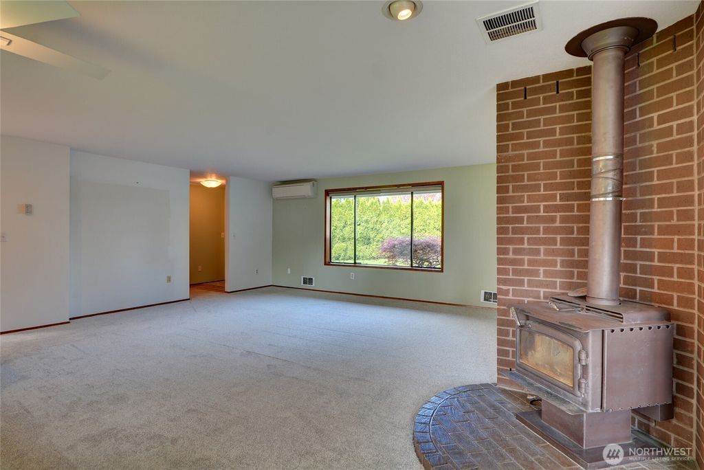 Photo of 14829 242nd Drive SE, Monroe, WA 98272 (MLS # 2358420)