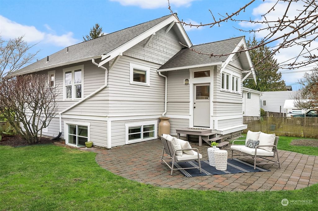 Photo of 4037 52nd Avenue SW, Seattle, WA 98116 (MLS # 2026207)