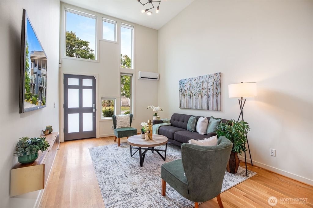 Photo of 140 26 Avenue E, Seattle, WA 98112 (MLS # 2406287)