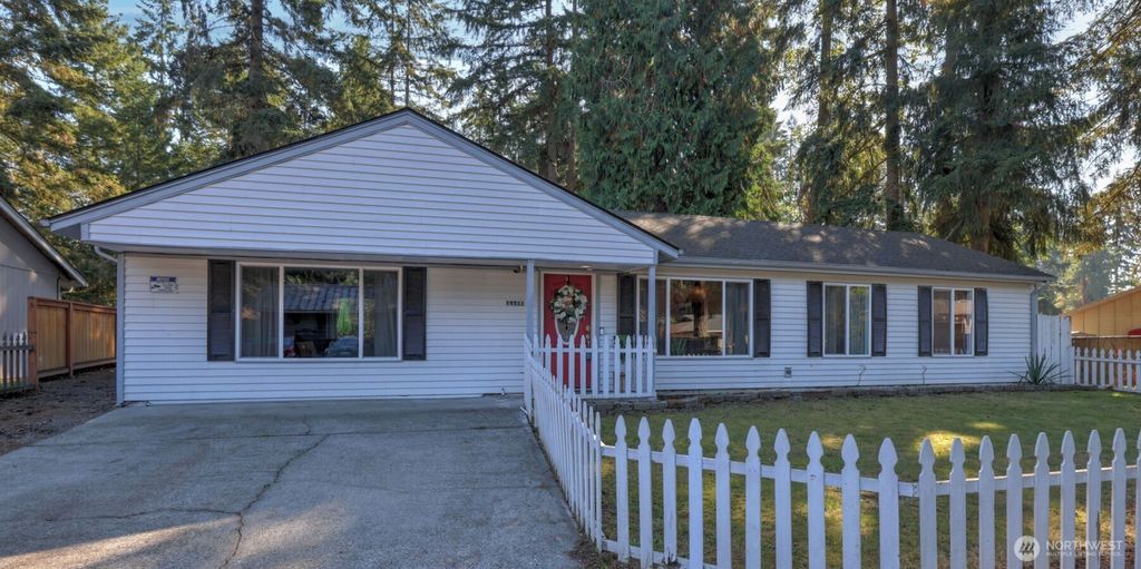 Photo of 19511 SE 265th Street, Covington, WA 98042 (MLS # 2442480)
