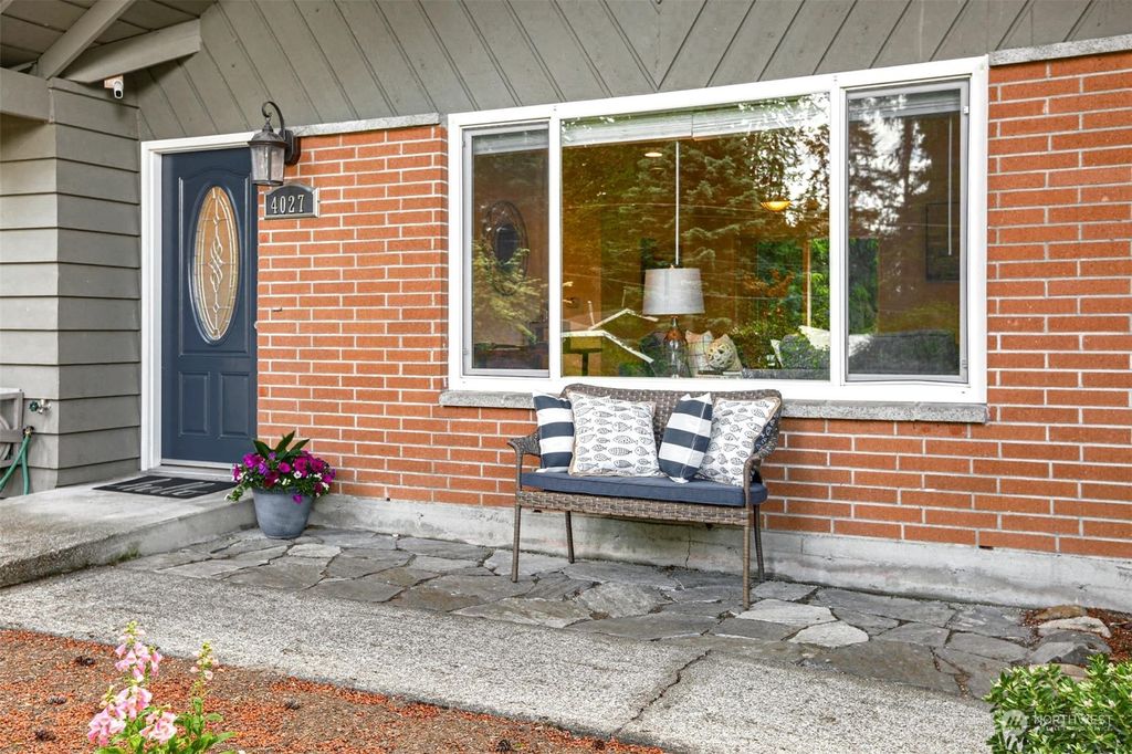 Photo of 4027 161st Avenue SE, Bellevue, WA 98006 (MLS # 2250990)